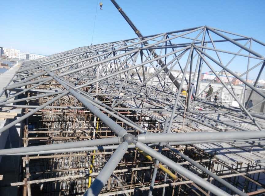 资阳商贸城屋顶网架工程